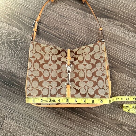 Coach Vintage 2002 Hamptons Signature Clip Hobo - Picture 2 of 10